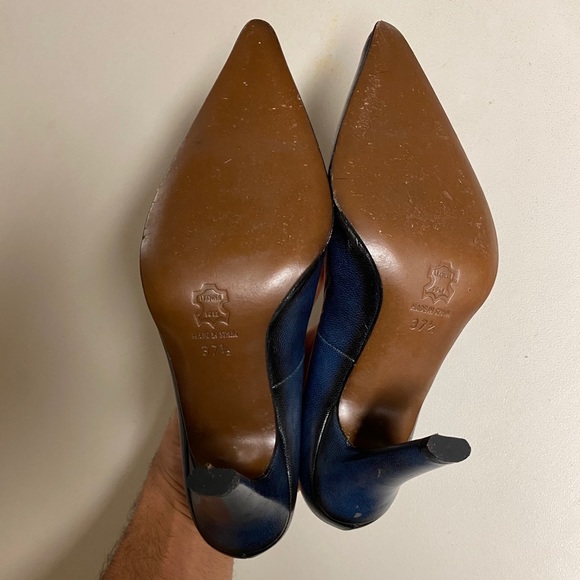 BLay Pointy Toe Heels - Picture 3 of 3